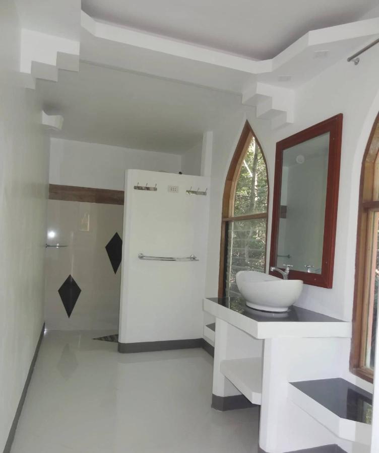 Franswa Inn إل نيدو المظهر الخارجي الصورة